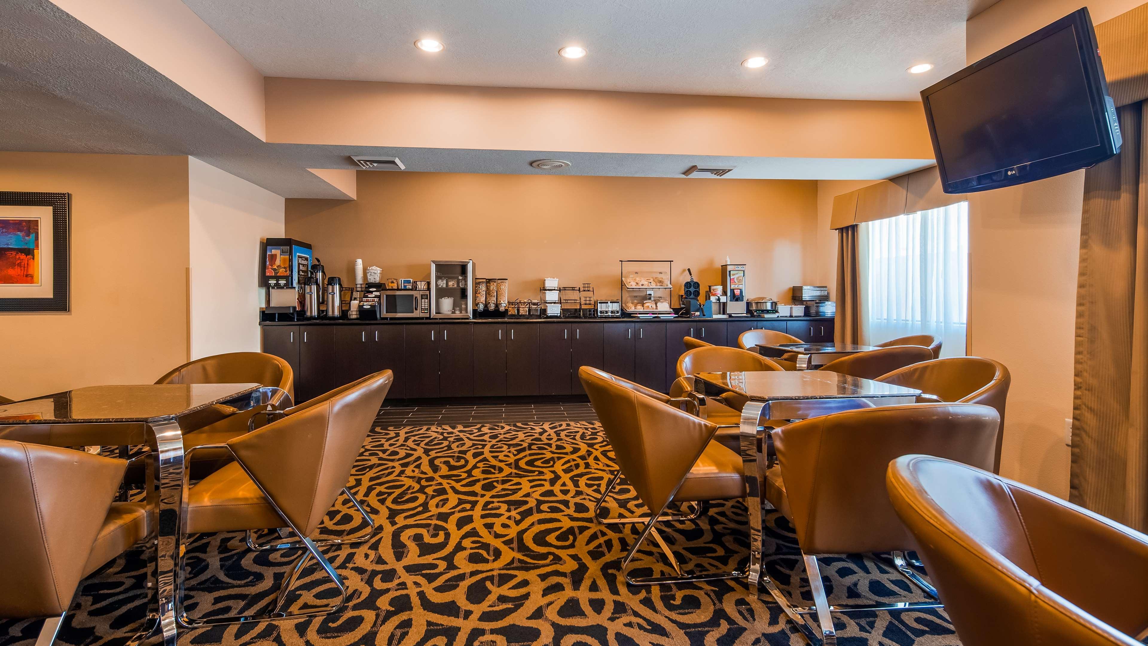 Best Western Plus - Wendover Inn Zewnętrze zdjęcie